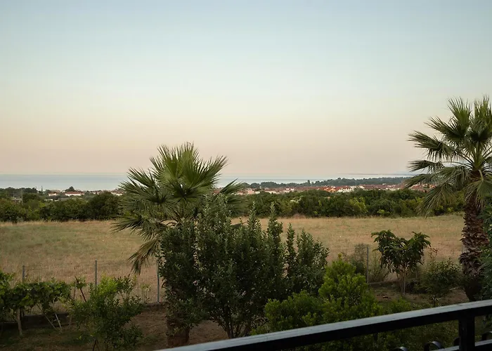 Apartamento Thea 1 *