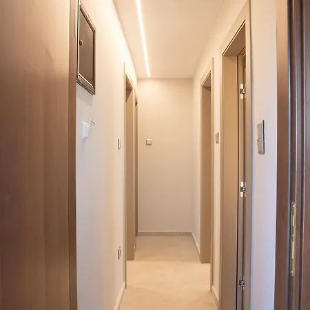 Thea 1 アパート *