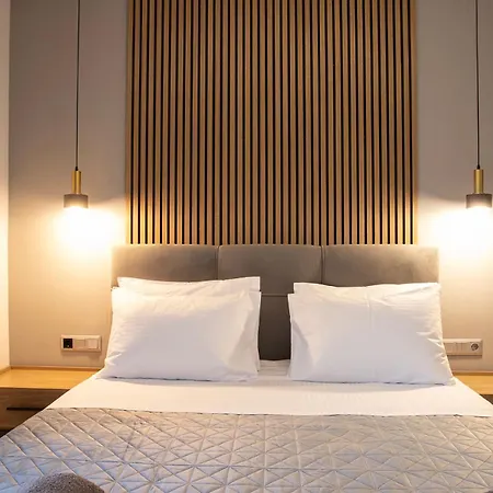 アパート Thea 1 レプトカリヤ